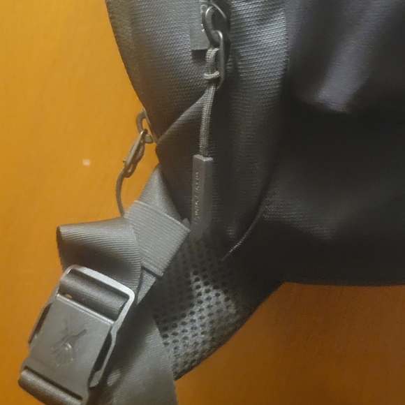 Hydro flask backpack - Picture 2 of 5